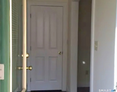 85 Lilac Street - Photo Thumbnail 2
