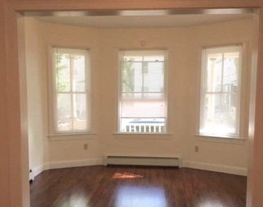 85 Lilac Street - Photo Thumbnail 3