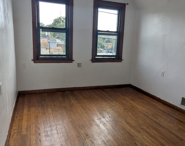 239 Forbes Avenue - Photo Thumbnail 10