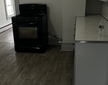 21 Avery Street - Photo Thumbnail 5
