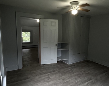 21 Avery Street - Photo Thumbnail 3