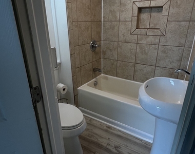 21 Avery Street - Photo Thumbnail 8