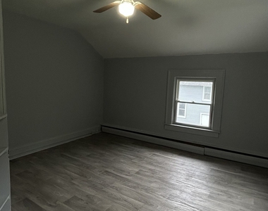 21 Avery Street - Photo Thumbnail 2