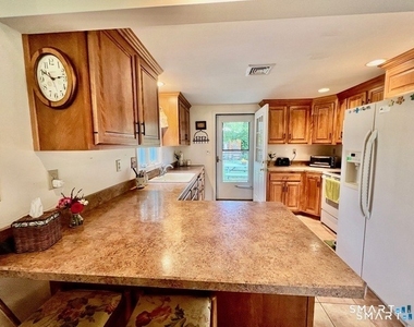 28 Kelsey Road - Photo Thumbnail 5