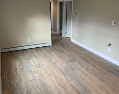 3 Forestville Avenue - Photo Thumbnail 3