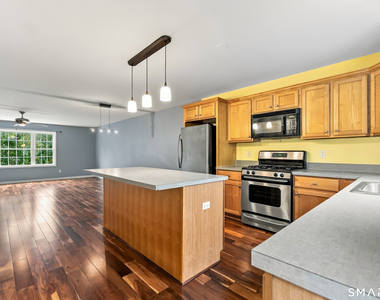 2720 State Street - Photo Thumbnail 14