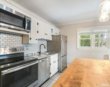 377 Park Road - Photo Thumbnail 4