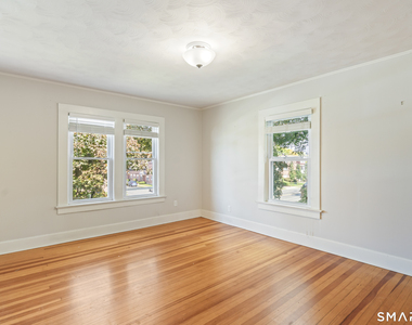 377 Park Road - Photo Thumbnail 14