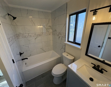 28-32 Starr Avenue - Photo Thumbnail 11