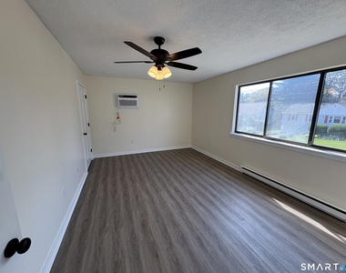 28-32 Starr Avenue - Photo Thumbnail 7