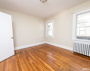 1003 Whalley Avenue - Photo Thumbnail 11