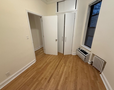 168 West 68th Street - Photo Thumbnail 5
