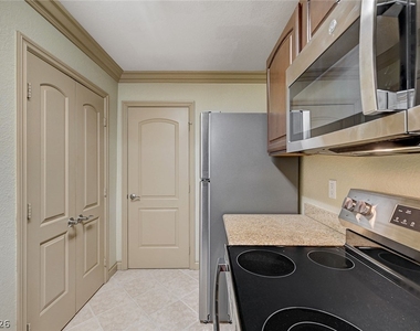 8101 W Flamingo Road - Photo Thumbnail 20