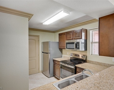 8101 W Flamingo Road - Photo Thumbnail 15