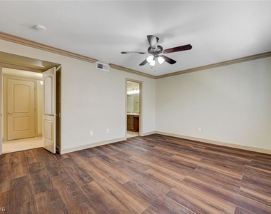 8101 W Flamingo Road - Photo Thumbnail 22