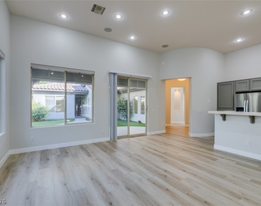 101 Emerald Dunes Circle - Photo Thumbnail 8