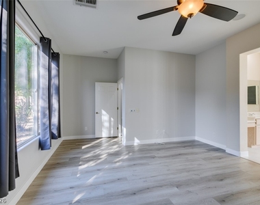 101 Emerald Dunes Circle - Photo Thumbnail 28