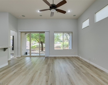 101 Emerald Dunes Circle - Photo Thumbnail 11