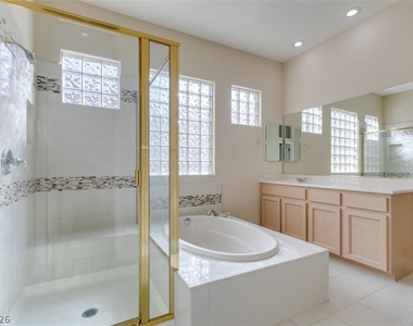 101 Emerald Dunes Circle - Photo Thumbnail 30