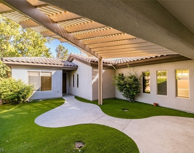 101 Emerald Dunes Circle - Photo Thumbnail 3