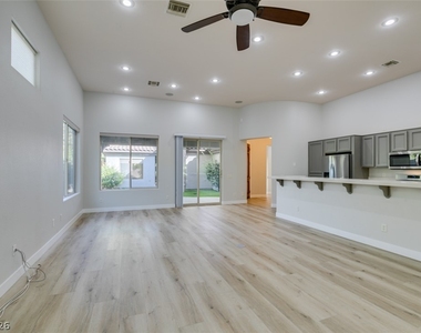 101 Emerald Dunes Circle - Photo Thumbnail 15