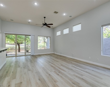 101 Emerald Dunes Circle - Photo Thumbnail 6