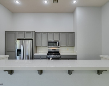 101 Emerald Dunes Circle - Photo Thumbnail 18