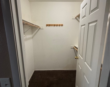 5133 Lost Canyon Drive - Photo Thumbnail 8