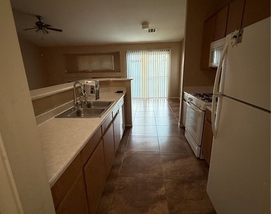 5133 Lost Canyon Drive - Photo Thumbnail 2
