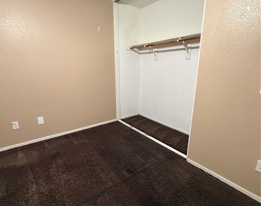 5133 Lost Canyon Drive - Photo Thumbnail 11