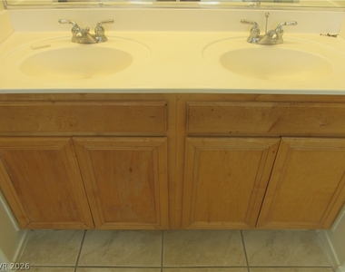 9775 Sage Grove Court - Photo Thumbnail 24