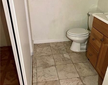 4955 Jeffreys Avenue - Photo Thumbnail 13