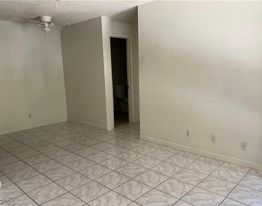 4955 Jeffreys Avenue - Photo Thumbnail 2