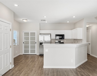 1559 Ward Frontier Lane - Photo Thumbnail 12