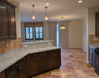 6255 W Arby Avenue - Photo Thumbnail 7