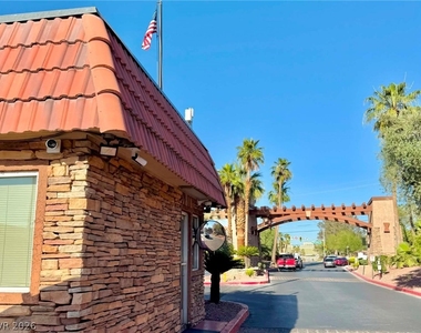 5185 Indian River Drive - Photo Thumbnail 31