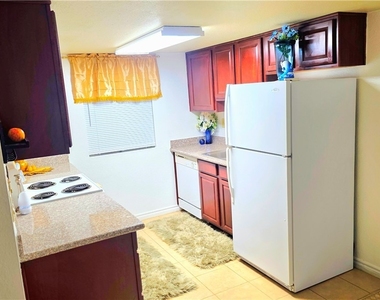 5185 Indian River Drive - Photo Thumbnail 8
