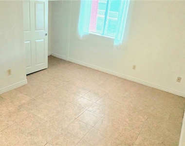 5185 Indian River Drive - Photo Thumbnail 17