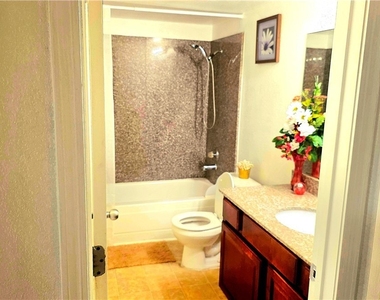 5185 Indian River Drive - Photo Thumbnail 19