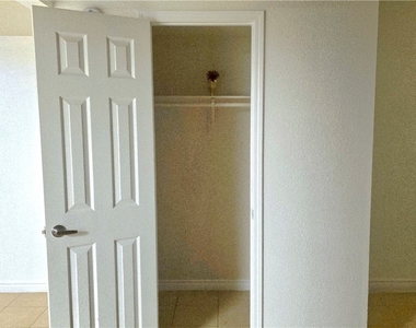 5185 Indian River Drive - Photo Thumbnail 22