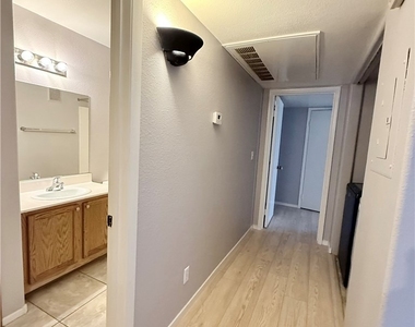 3083 Casey Drive - Photo Thumbnail 16