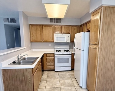 3083 Casey Drive - Photo Thumbnail 7