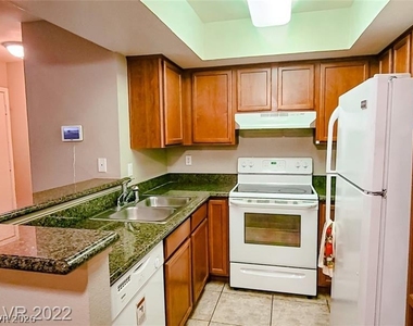 1455 E Katie Avenue - Photo Thumbnail 3