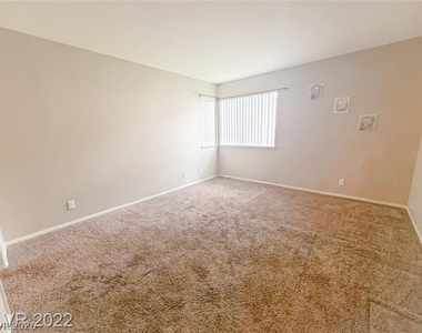 1455 E Katie Avenue - Photo Thumbnail 5