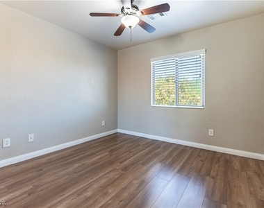 11845 Ampucia Court - Photo Thumbnail 17