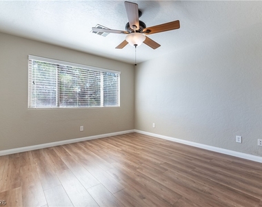 11845 Ampucia Court - Photo Thumbnail 10