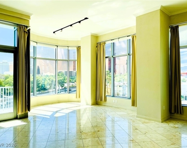 360 E Desert Inn Road - Photo Thumbnail 2