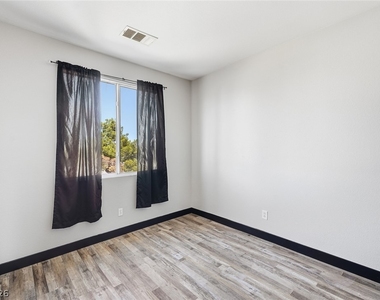 1001 Misty Rose Avenue - Photo Thumbnail 34