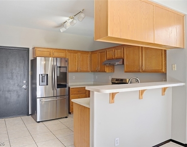 1001 Misty Rose Avenue - Photo Thumbnail 17