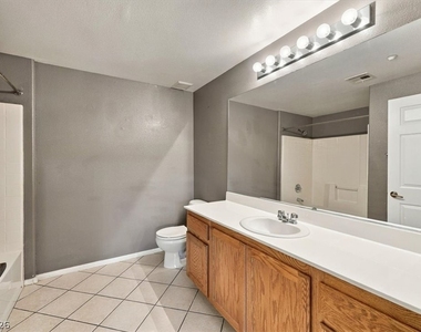 5855 Valley Drive - Photo Thumbnail 14